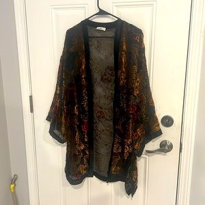 Baltic Born Amal Velvet Kimono